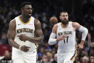 在阵容上的 在阵容上的