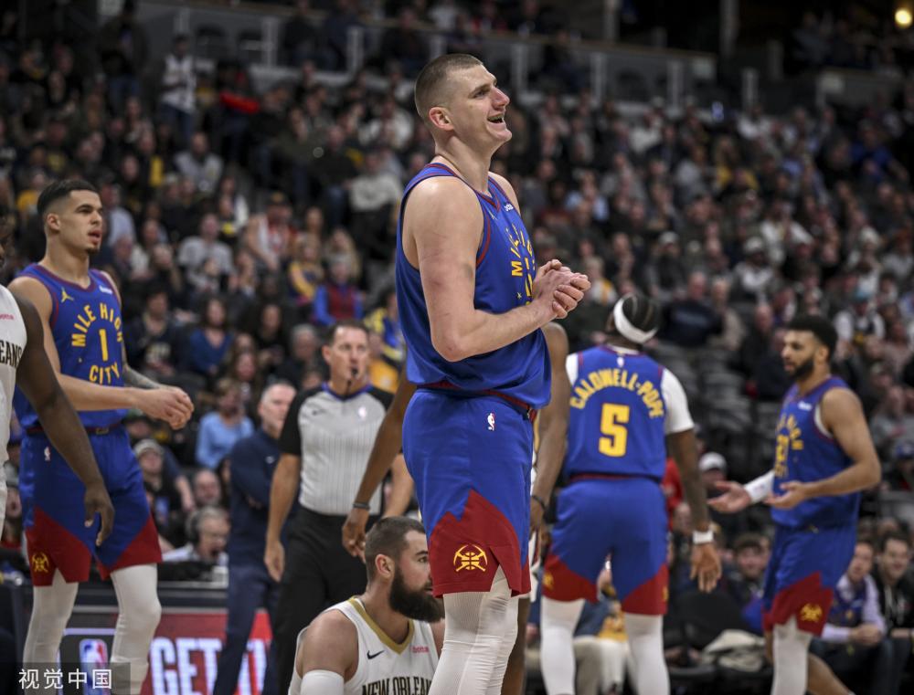 他带领球队 他带领球队