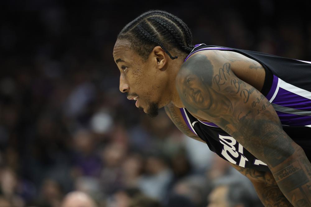 更依赖于团 更依赖于团